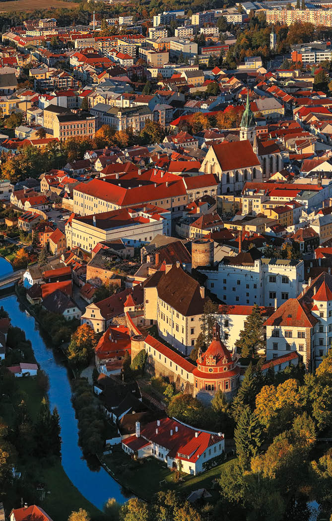 Kniha   ESK  REPUBLIKA LETECK  - Libor Sv  ek  - vyd n  1 , rok 2014 Photographer: Libor Svacek; box fotosvacek cz; Mobile: +420 602428001; 