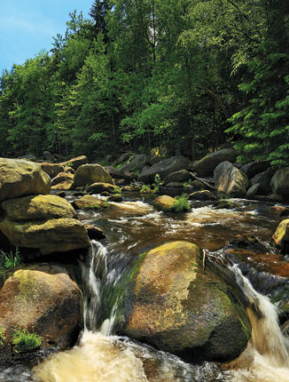 Kniha  VLTAVA - Libor Svacek  - vydani 1 , rok 2011 Photographer: Libor Svacek; box fotosvacek cz; Mobile: +420 602428001; 