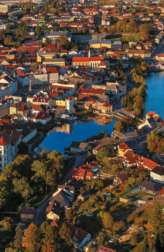 Kniha   ESK  REPUBLIKA LETECK  - Libor Sv  ek  - vyd n  1 , rok 2014 Photographer: Libor Svacek; box fotosvacek cz; Mobile: +420 602428001; 