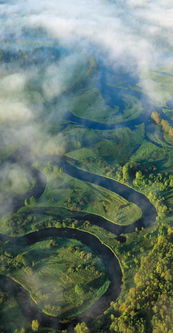 Kniha  VLTAVA - Libor Svacek  - vydani 1 , rok 2011 Photographer: Libor Svacek; box fotosvacek cz; Mobile: +420 602428001; 